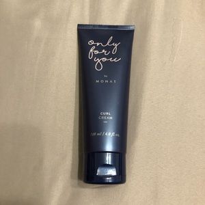 Curl cream (Monat)